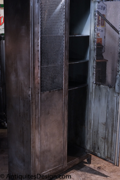 armoire des ptt Tolix